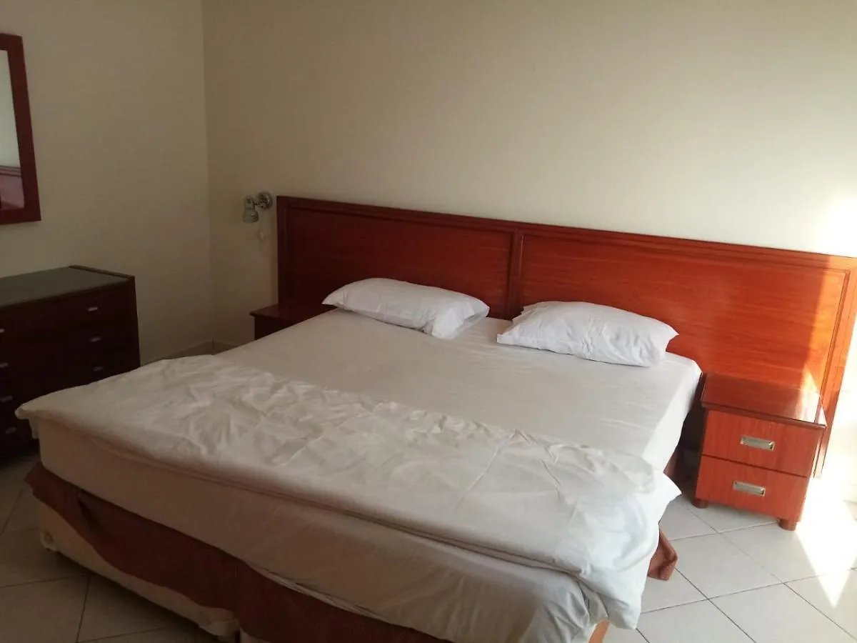 Apartament Lovely 2Br Al Deyafa Dubaj